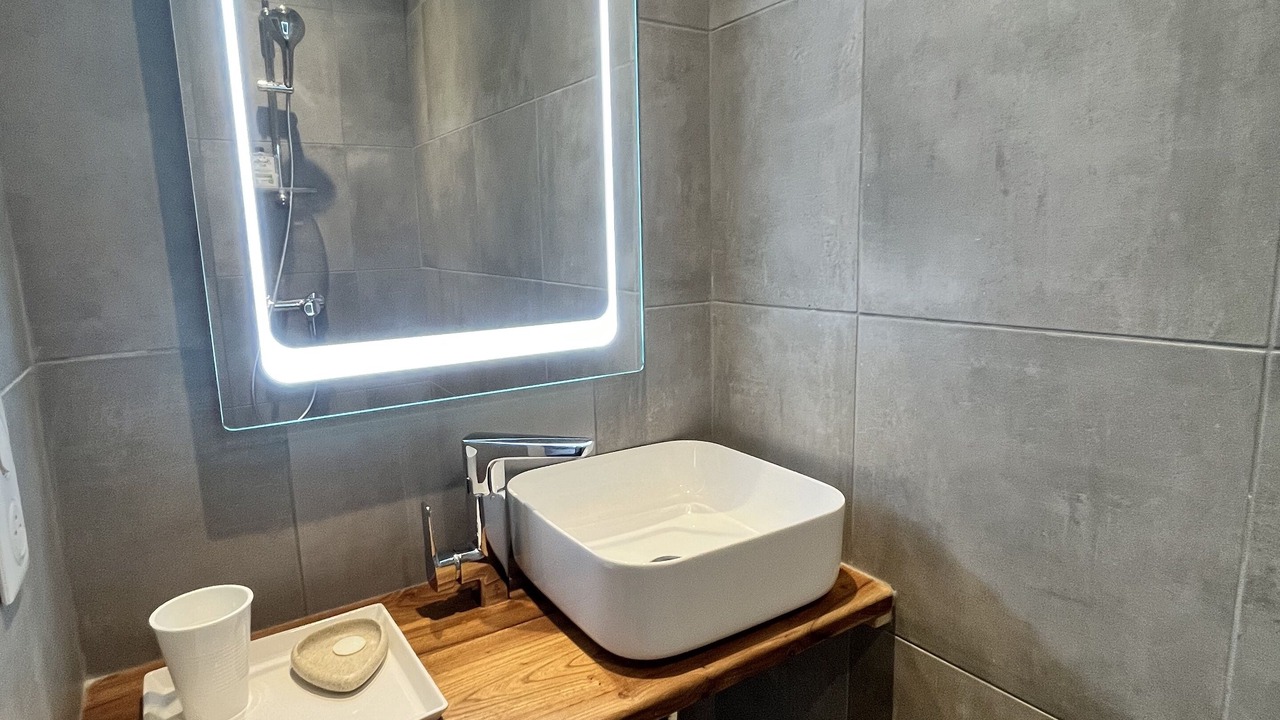 Photo of Bathroom in Saint-Michel-de-Lanes