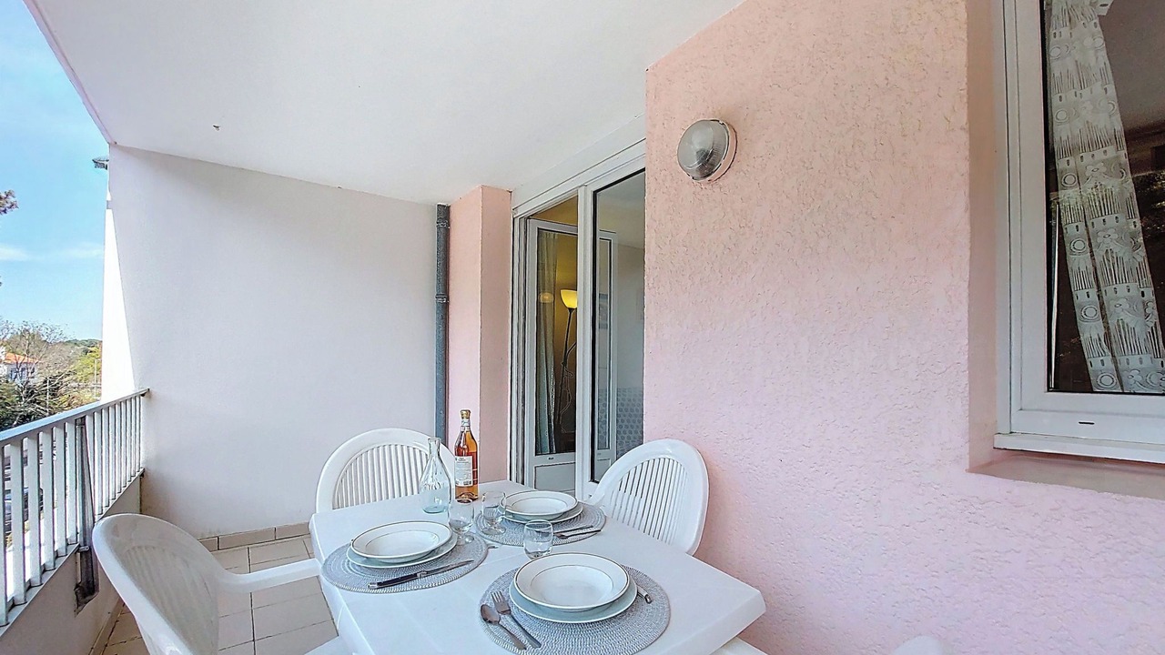 Photo of Bedroom in Saint-Palais-sur-Mer