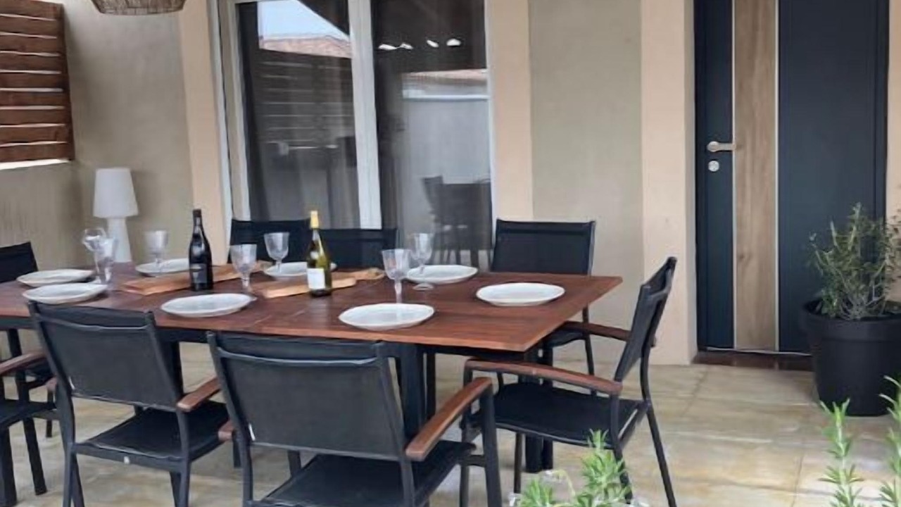 Photo of Outdoor in Tavel