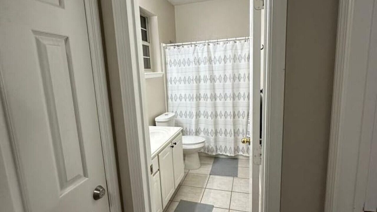 Photo of Bathroom in Alden Bridge