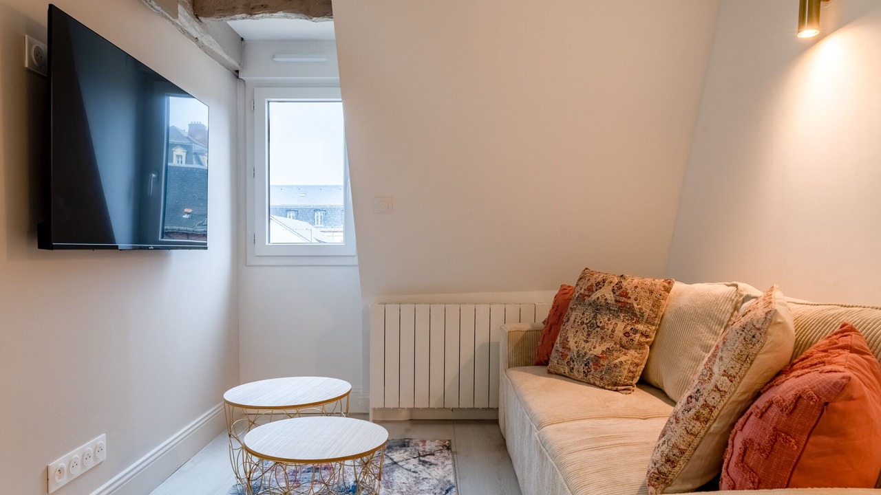 Photo of Livingroom in Quartier Saint-Marc - Croix de Pierre - Saint-Nicaise