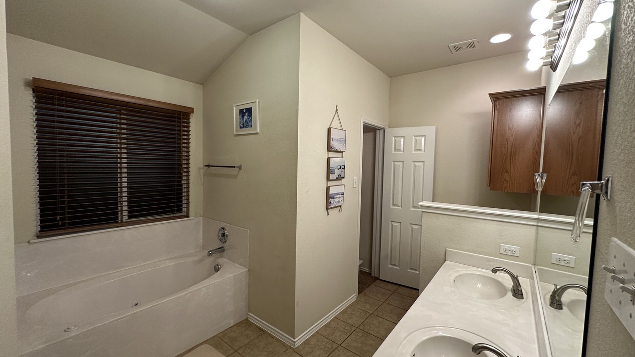 Photo of Bathroom in Killeen