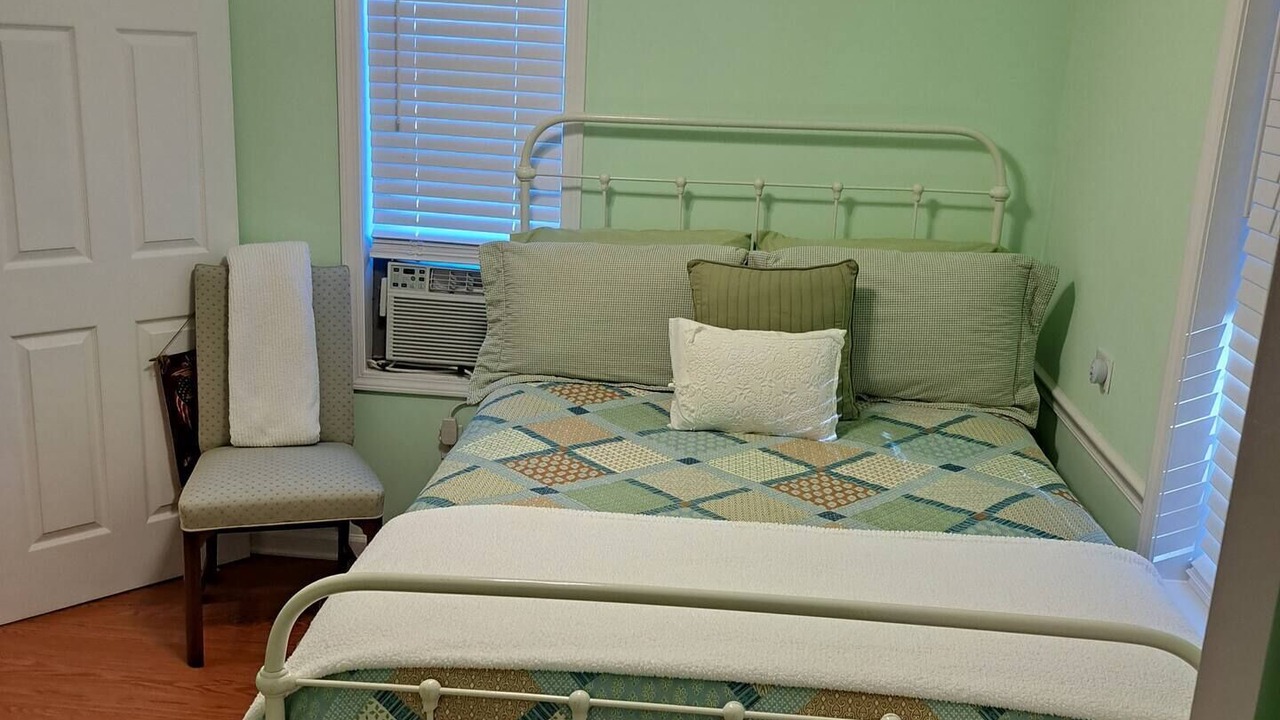 Photo of Bedroom in Newell