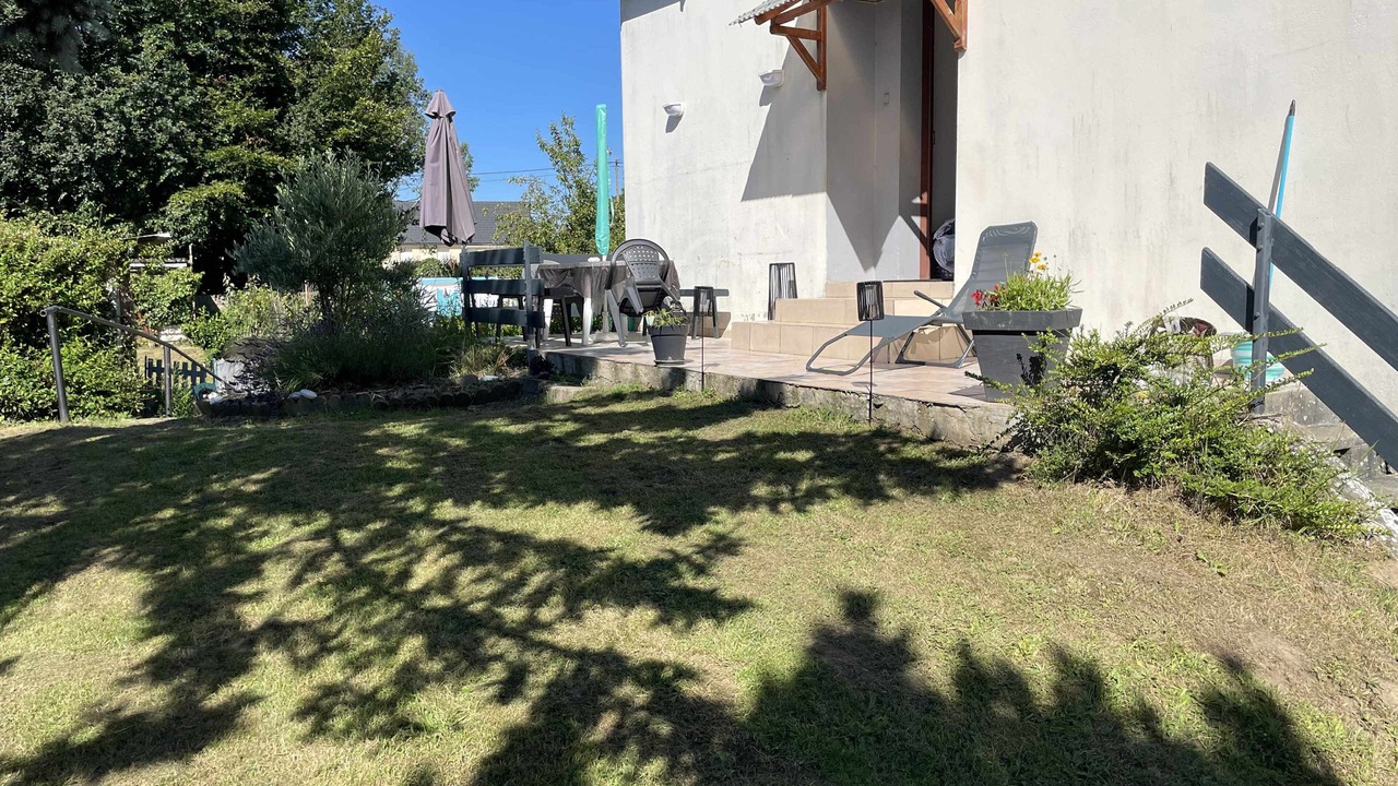 Photo of Patio Balcony in Folligny