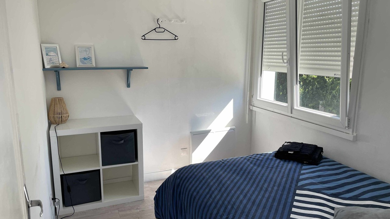 Photo of Bedroom in Folligny