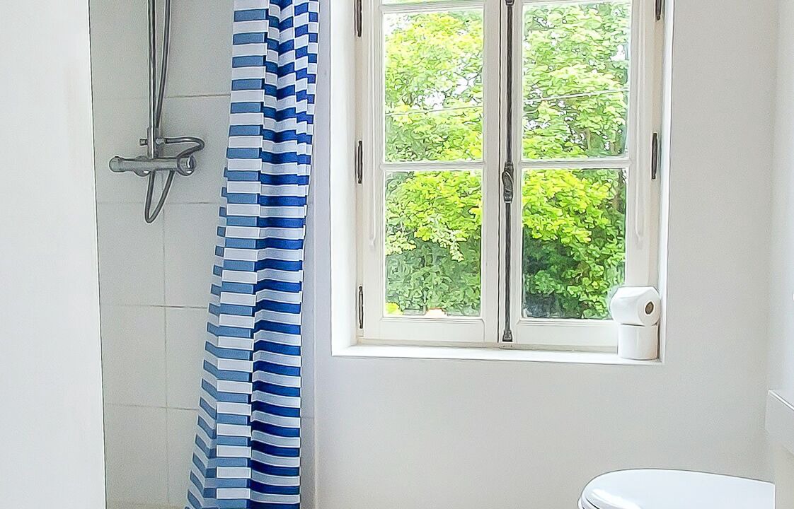 Photo of Bathroom in Saint-Jouin