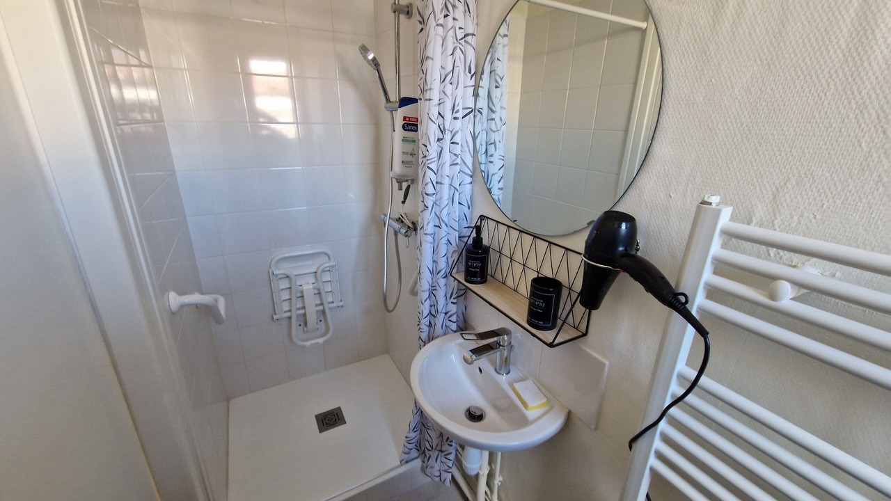 Photo of Bathroom in Chateauroux