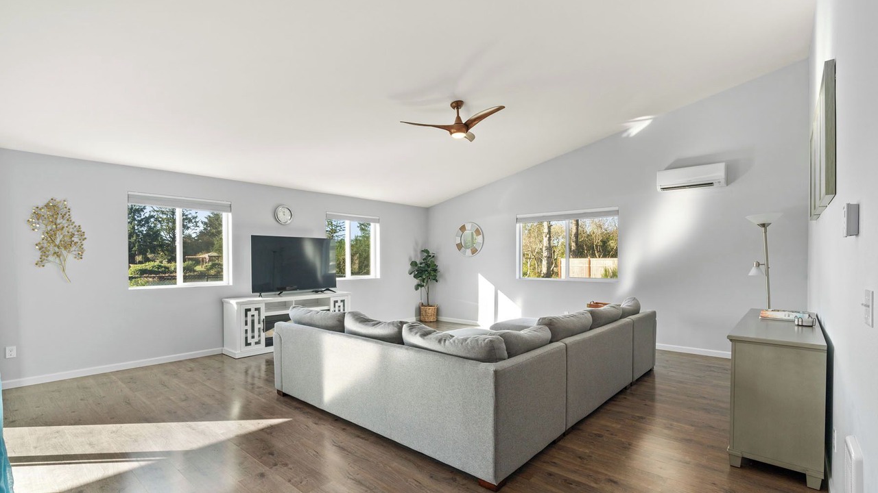 Photo of Livingroom in Ocean Shores