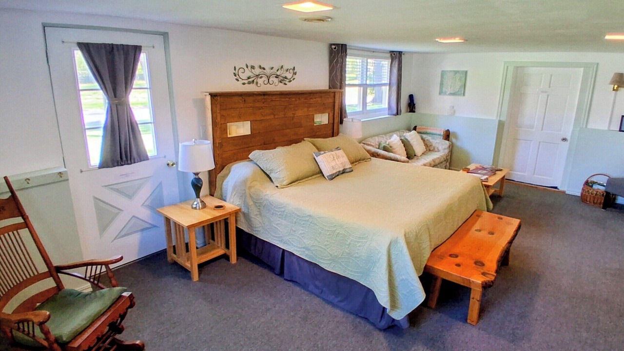 Photo of Bedroom in Geyser Crest
