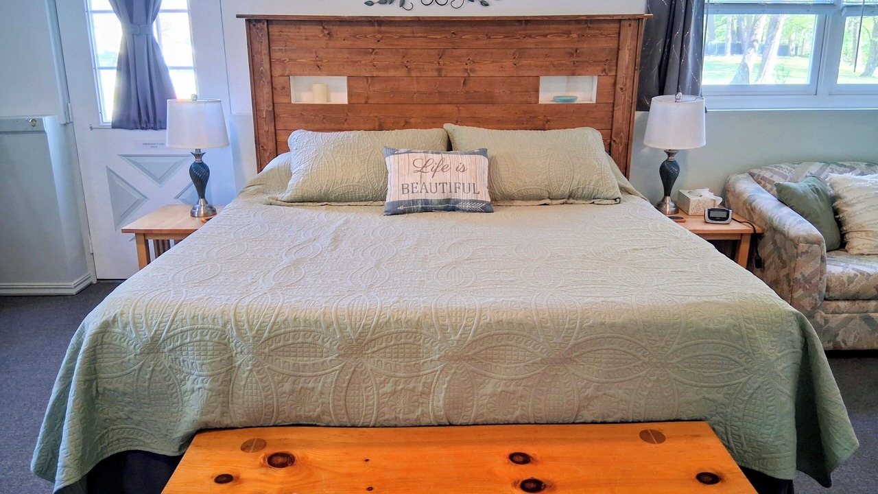 Photo of Bedroom in Geyser Crest