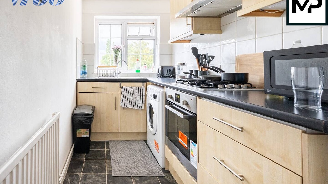 Photo of Kitchen in Epsom