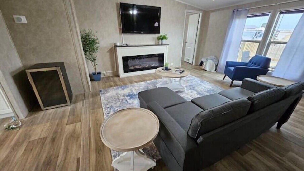 Photo of Livingroom in Sperry