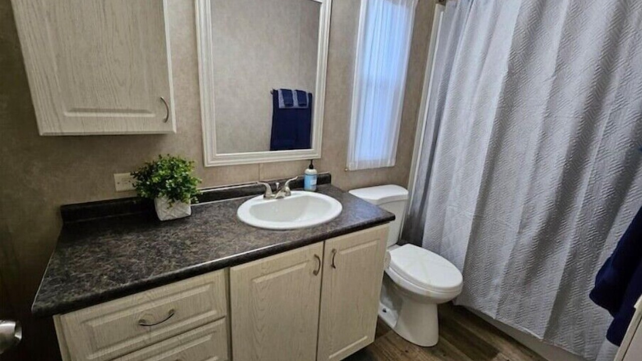 Photo of Bathroom in Sperry