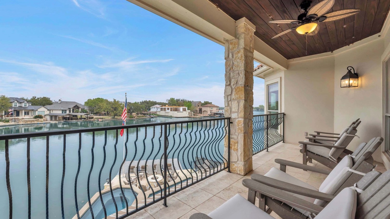 Photo of Patio Balcony in Horseshoe Bay West