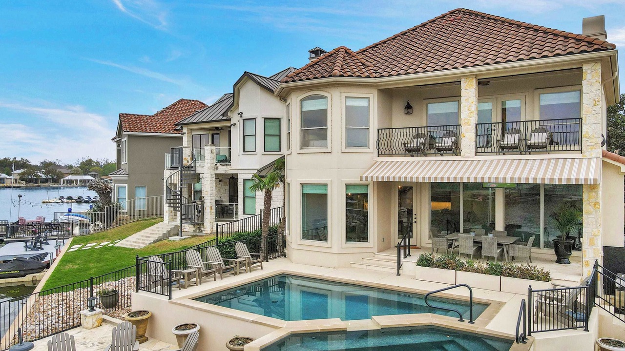 Photo of Outdoor in Horseshoe Bay West