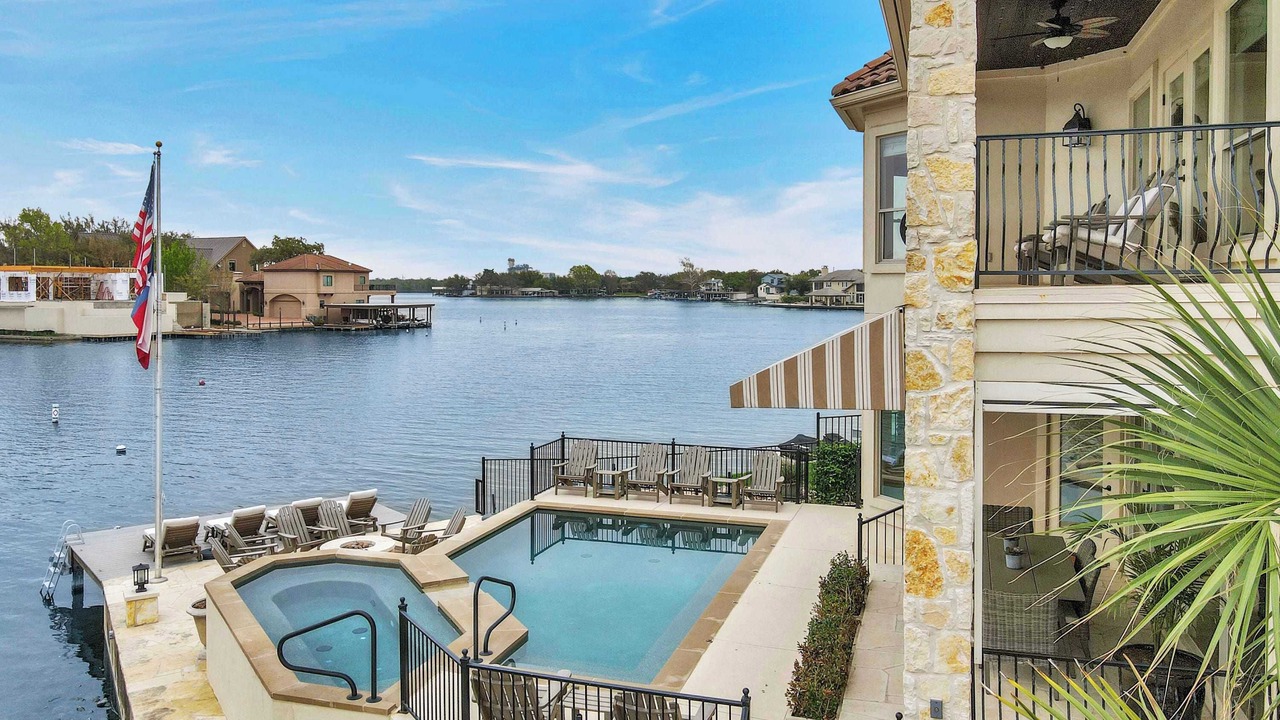 Photo of Outdoor in Horseshoe Bay West