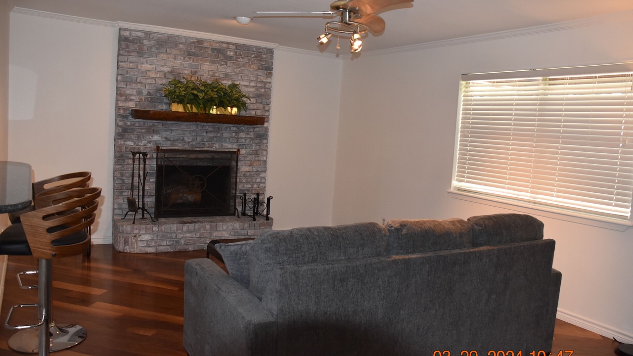 Photo of Livingroom in Canton