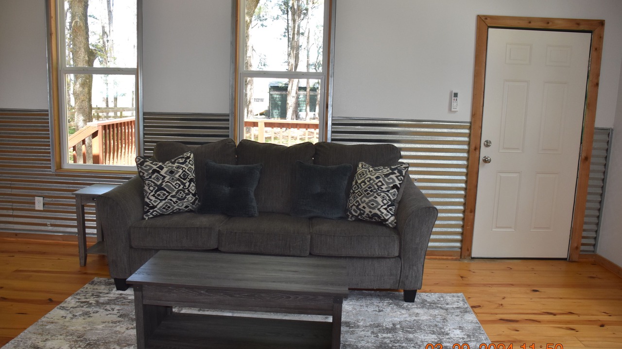 Photo of Livingroom in Canton