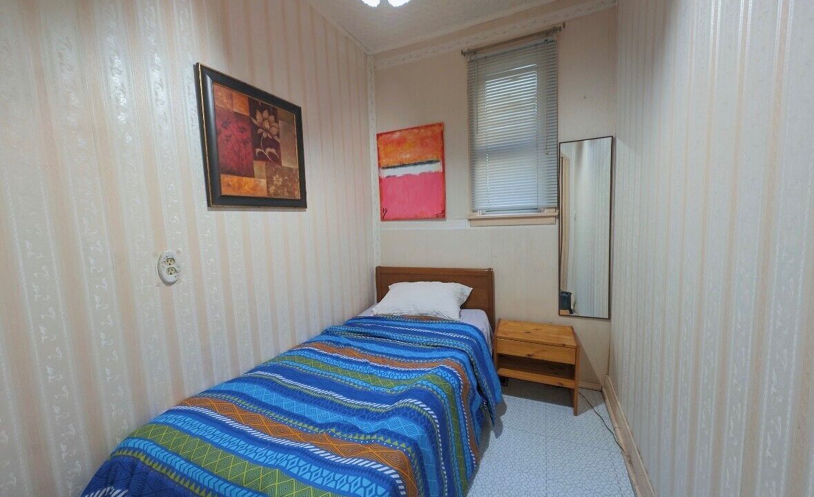 Photo of Bedroom in Greenwood - Coxwell