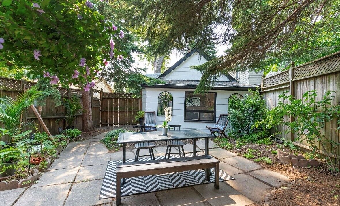 Photo of Outdoor in Greenwood - Coxwell
