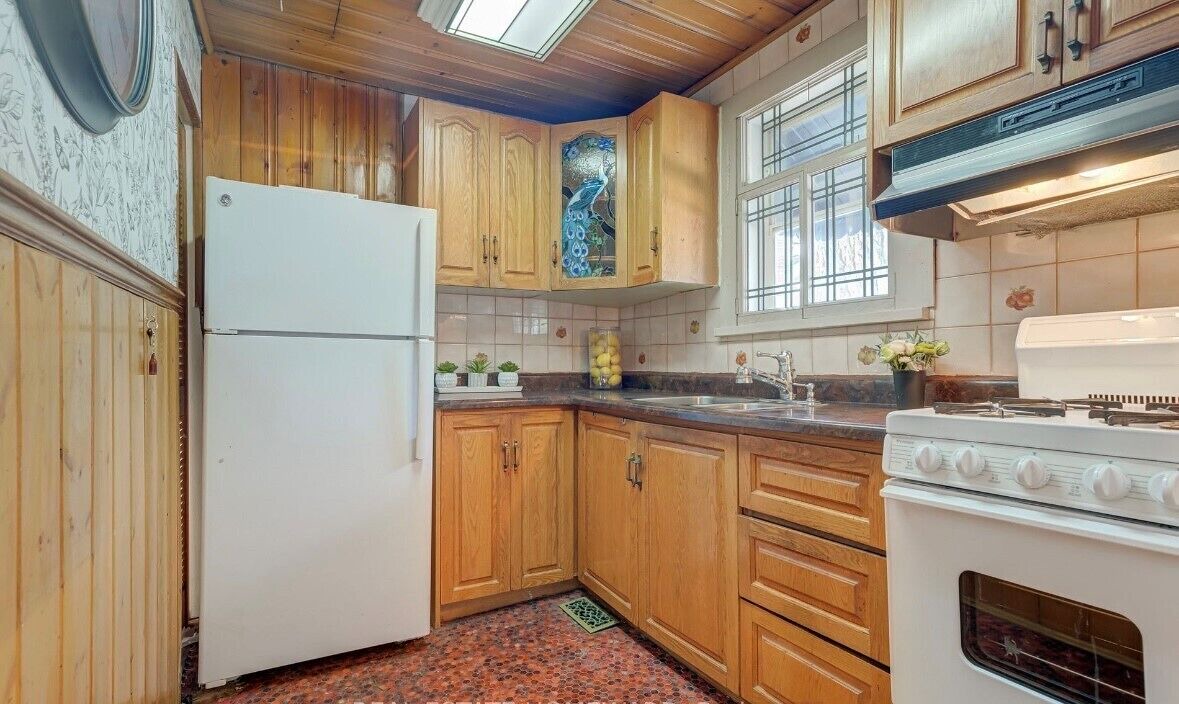 Photo of Kitchen in Greenwood - Coxwell