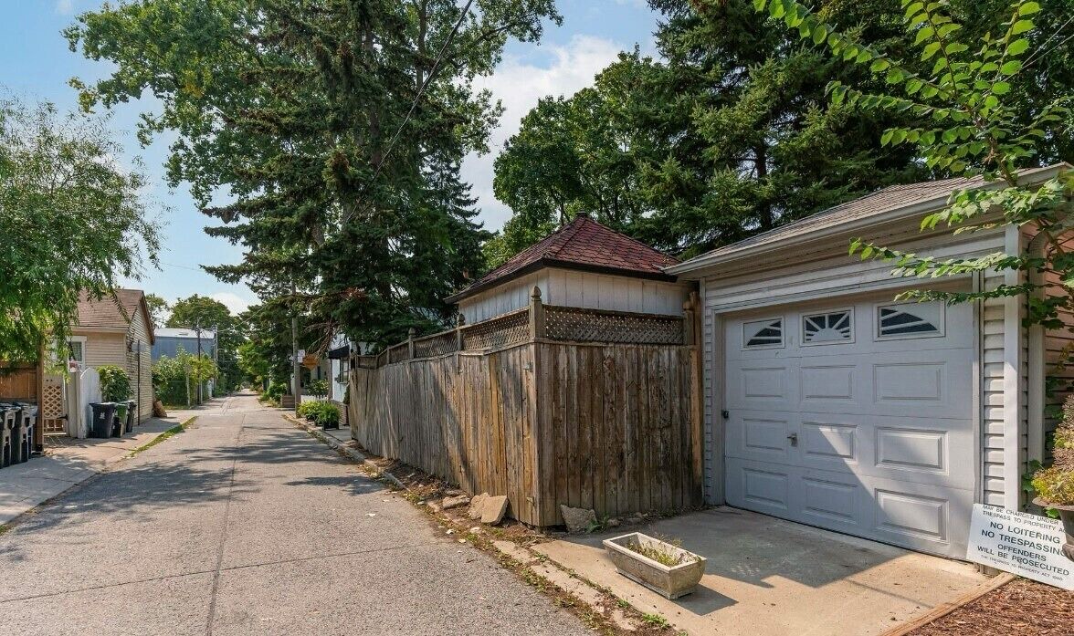 Photo of Outdoor in Greenwood - Coxwell