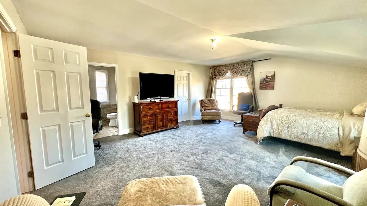 Photo of Bedroom in Greensboro