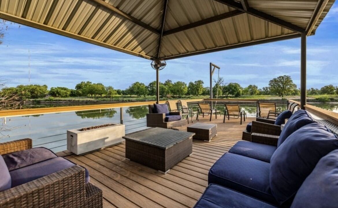Photo of Patio Balcony in Dennis