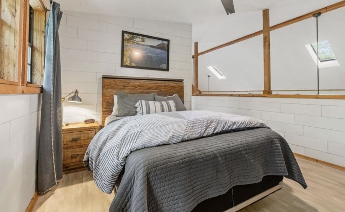 Photo of Bedroom in Dennis