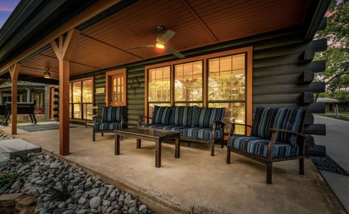 Photo of Patio Balcony in Dennis
