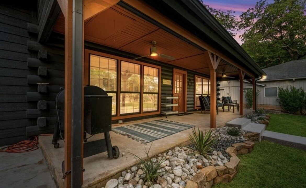 Photo of Patio Balcony in Dennis