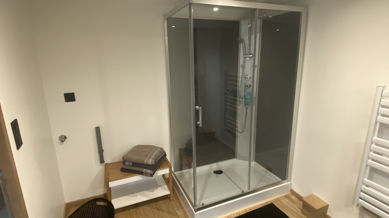 Photo of Bathroom in Bort-l'Etang