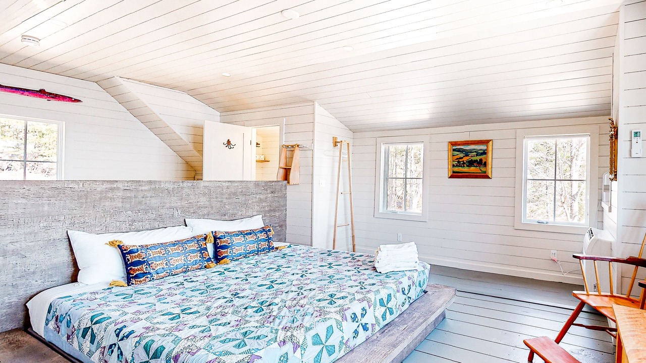 Photo of Bedroom in Rockport