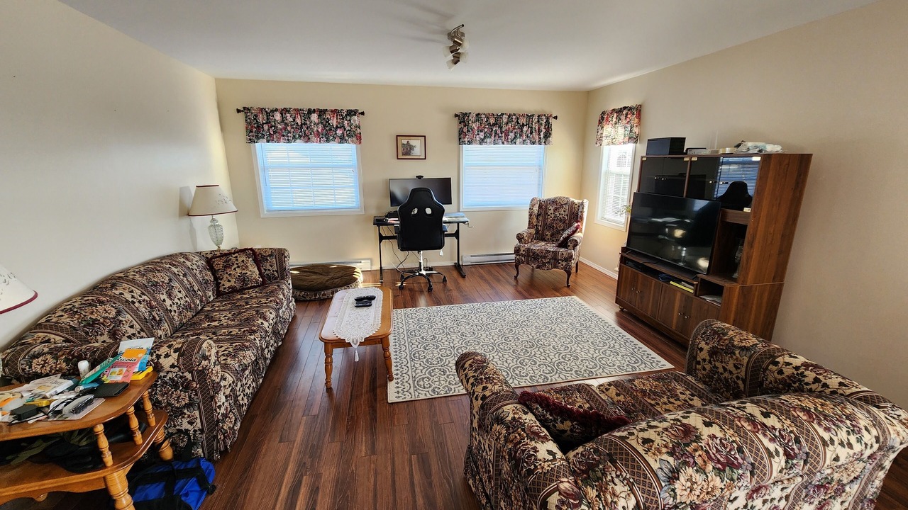 Photo of Livingroom in Arnold's Cove
