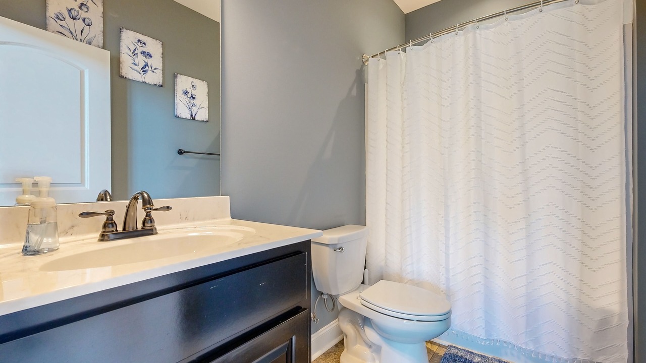 Photo of Bathroom in Dixon Springs