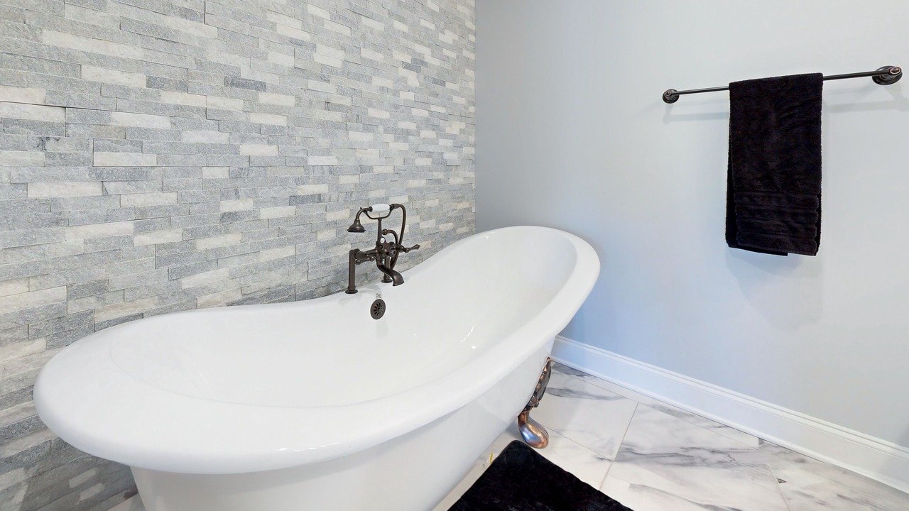 Photo of Bathroom in Dixon Springs