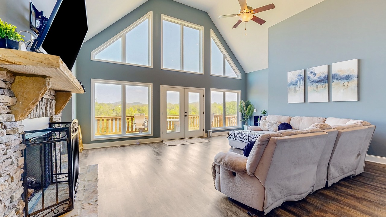 Photo of Livingroom in Dixon Springs
