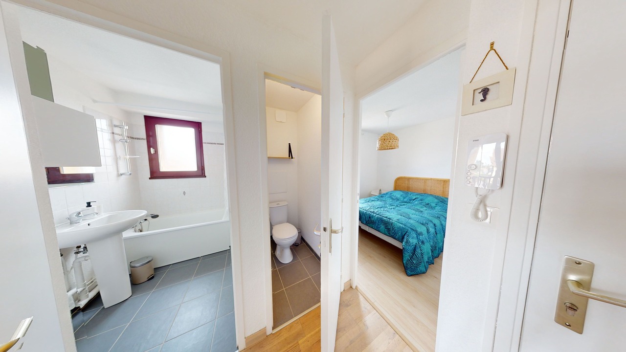 Photo of Bathroom in Ouistreham