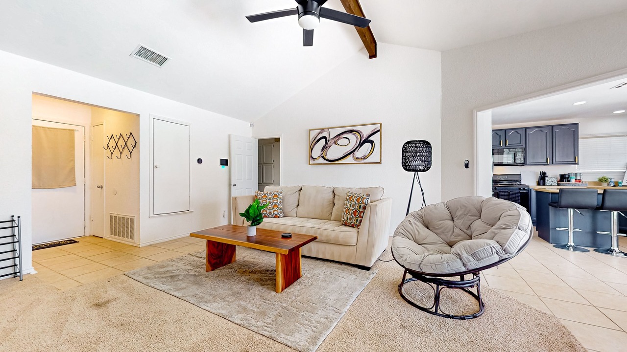 Photo of Livingroom in Round Rock