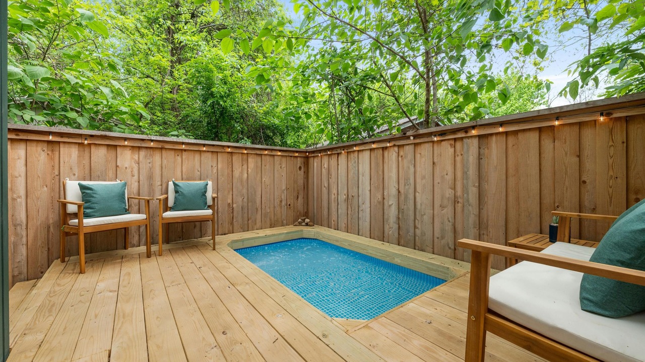 Photo of Outdoor in Govalle