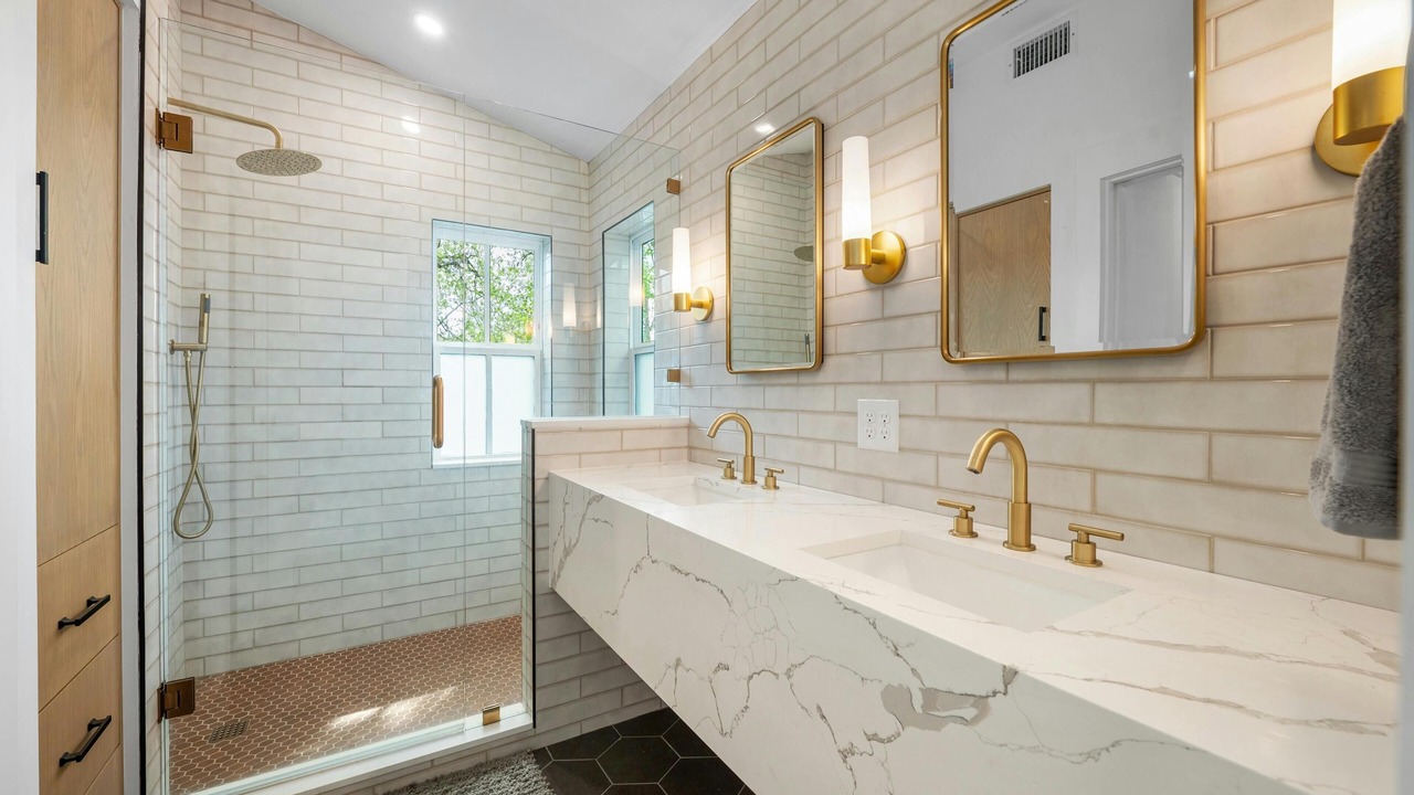 Photo of Bathroom in Govalle