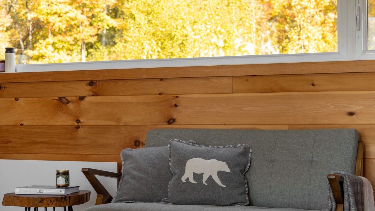 Photo of Livingroom in Saint-Aime-du-Lac-des-Iles