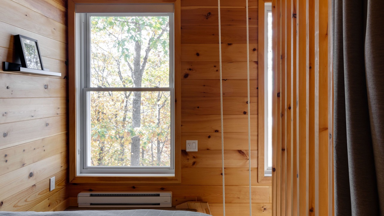 Photo of Bedroom in Saint-Aime-du-Lac-des-Iles