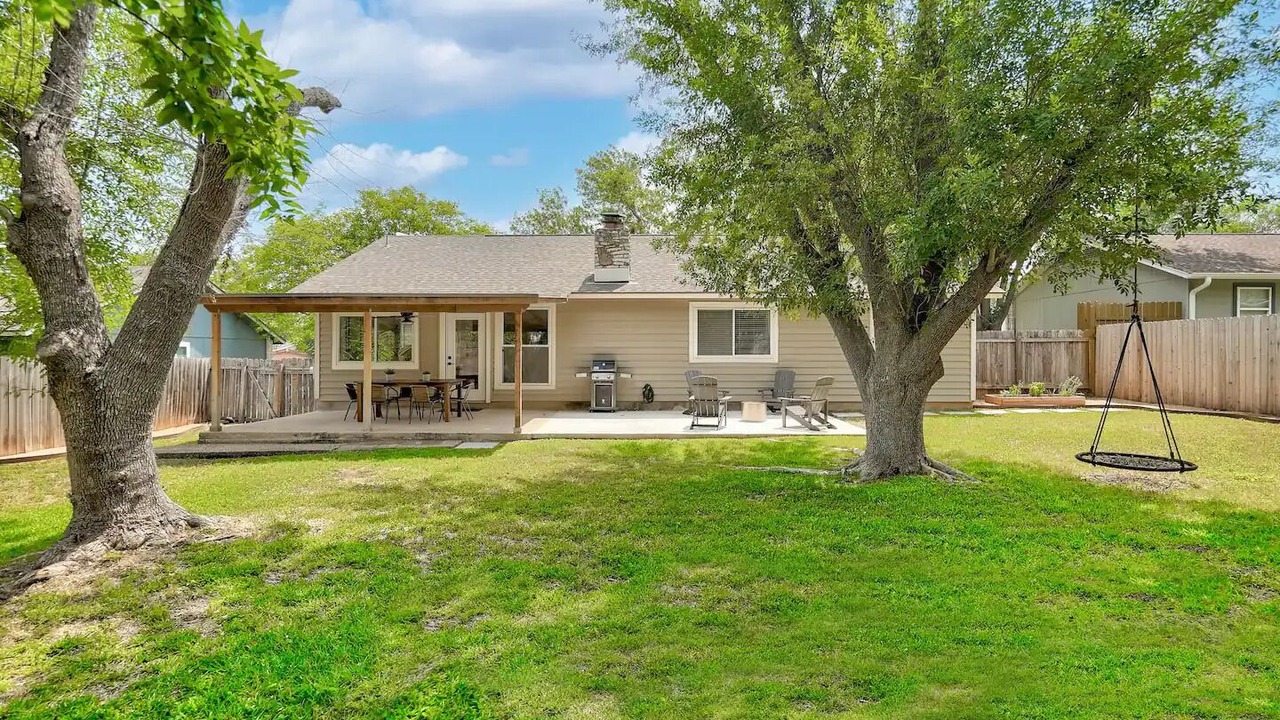 Photo of Outdoor in Brushy Creek