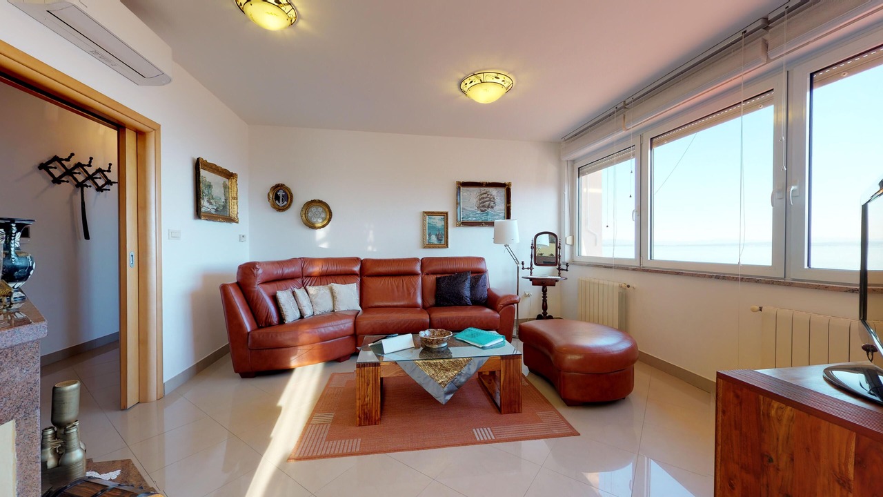 Photo of Livingroom in Icici