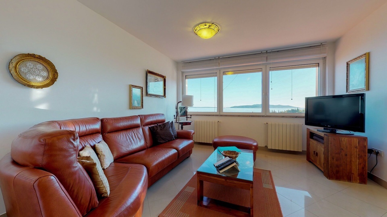 Photo of Livingroom in Icici