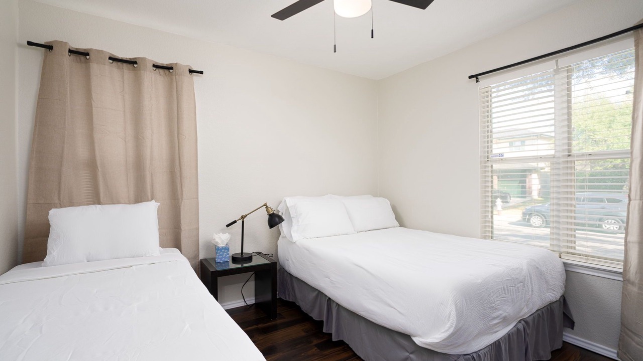 Photo of Bedroom in North San Antonio - SAT