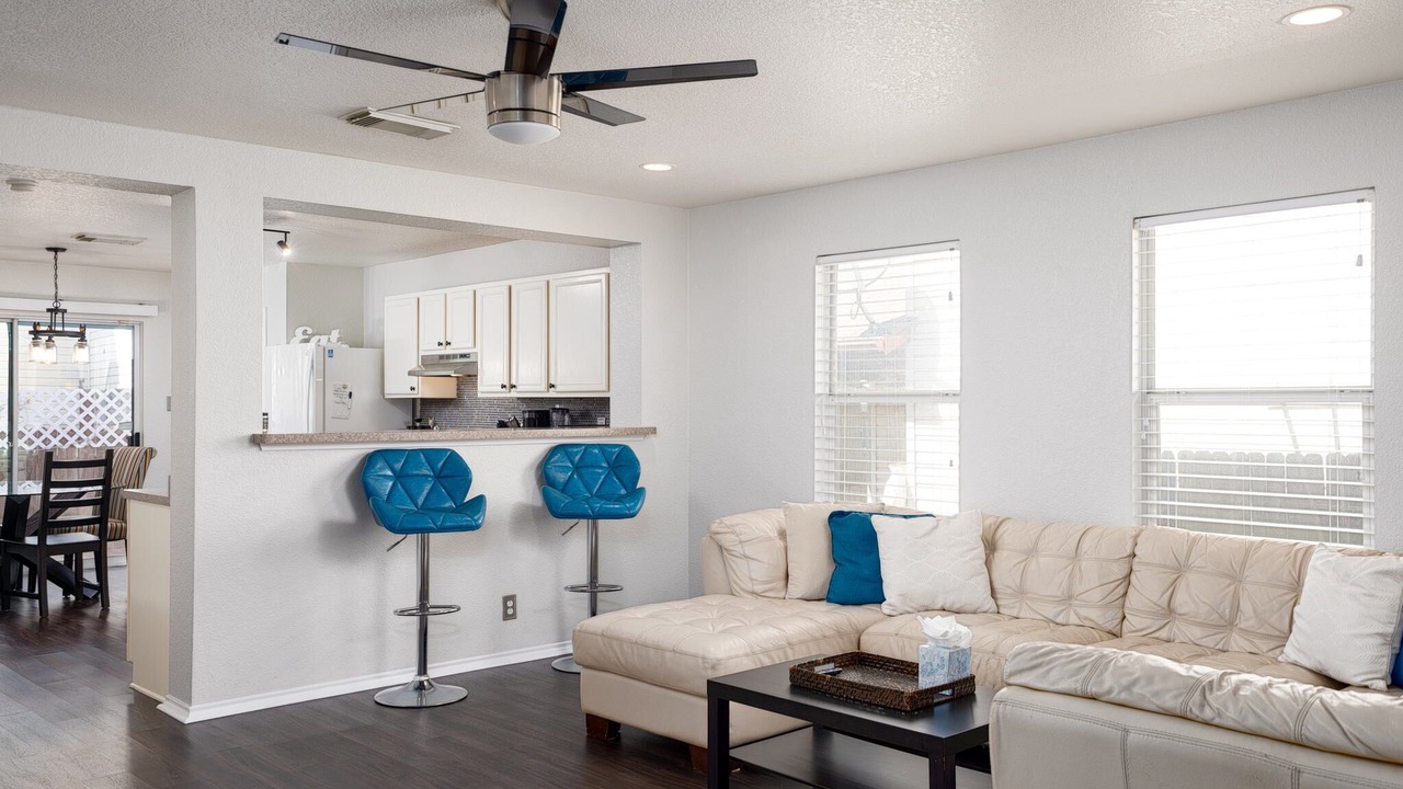Photo of Livingroom in North San Antonio - SAT