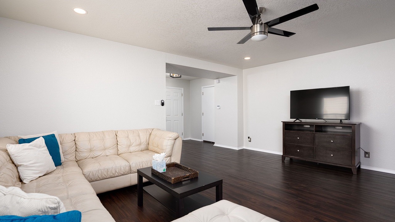 Photo of Livingroom in North San Antonio - SAT