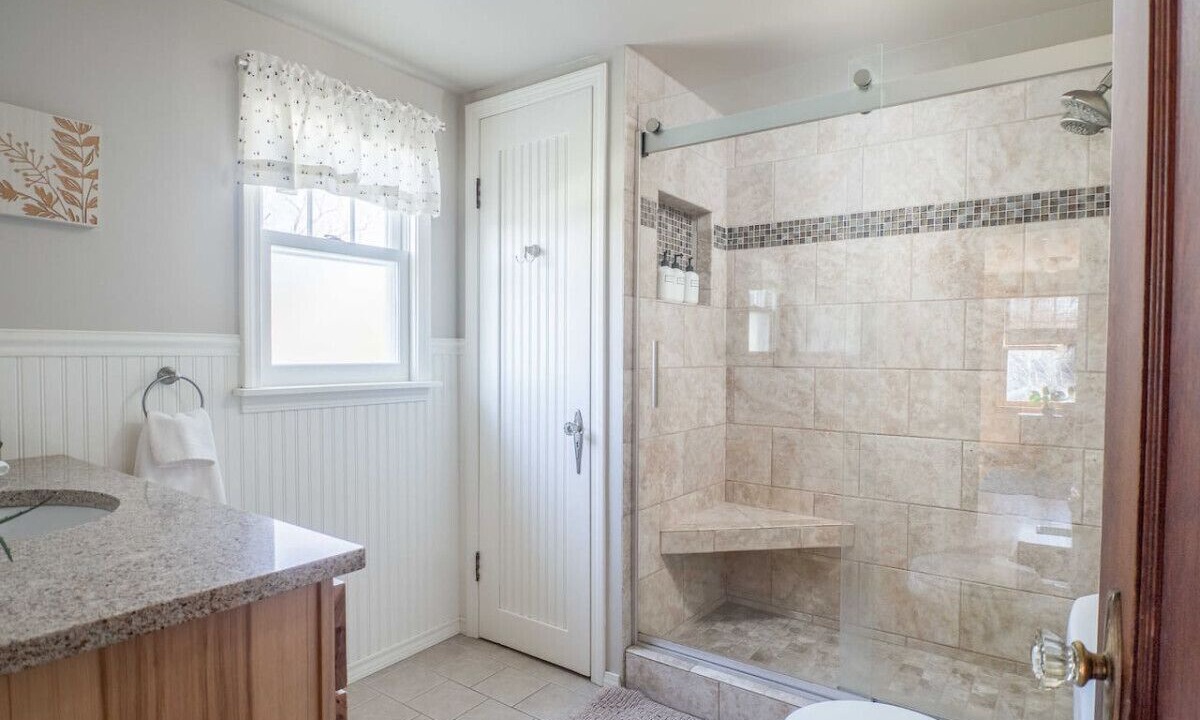 Photo of Bathroom in Lakewood